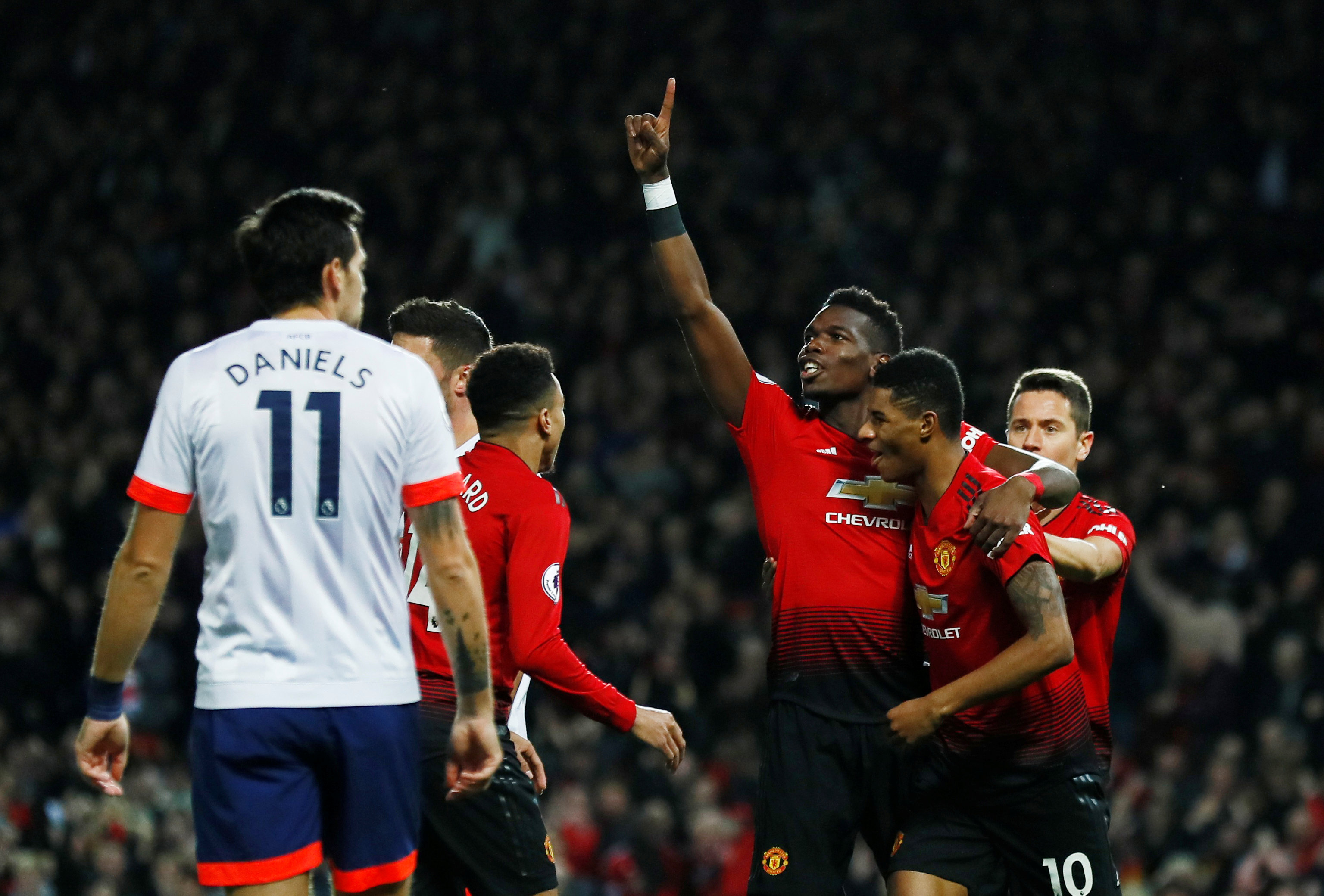 其中不乏次 其中不乏次